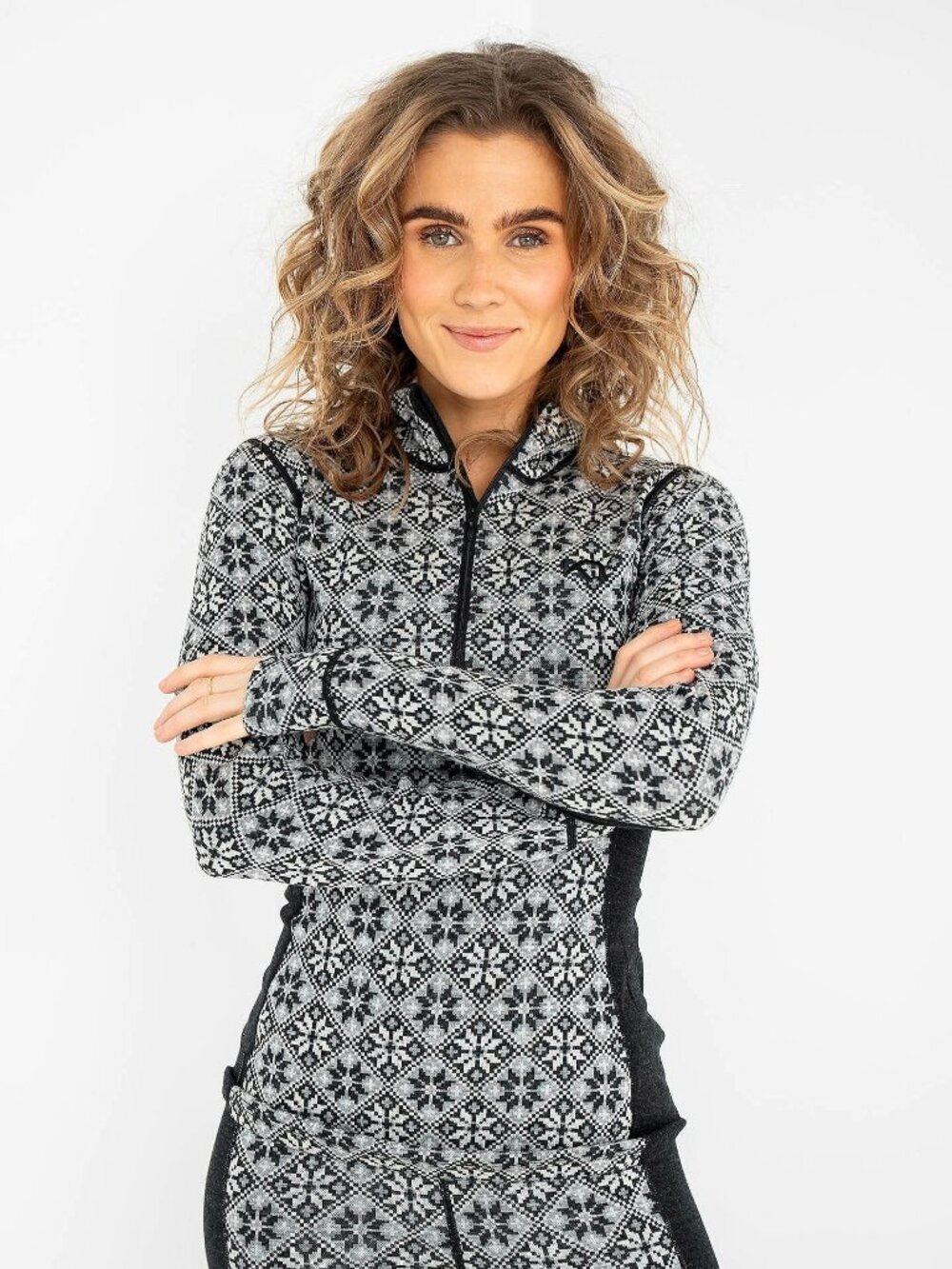 NWT Kari Traa Rose Half Zip Thermal Base Layer Medium Top Black Gray MSRP$120